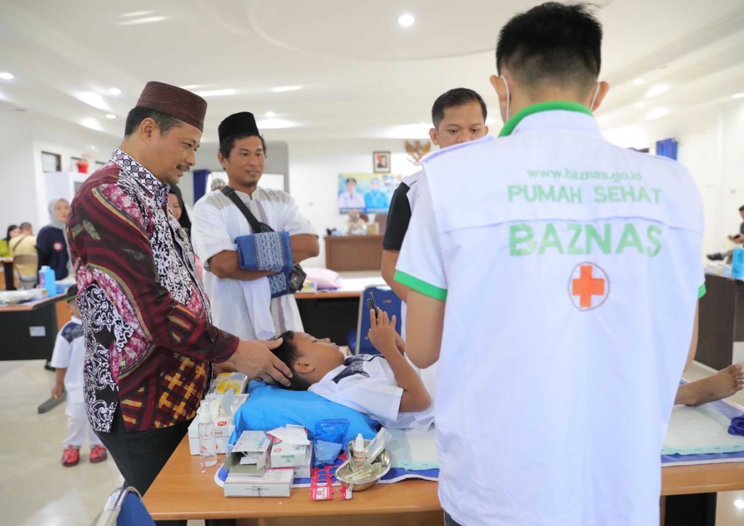 PKK Bangka Belitung Gelar Bakti Sosial Khitanan Massal dan Donor Darah Bersama BAZNAS
